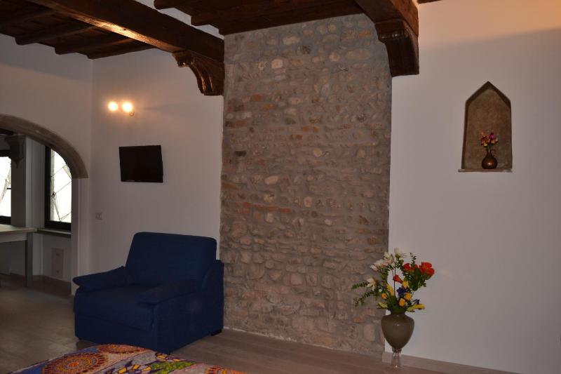 Visit Florentia Apartment - image 9
