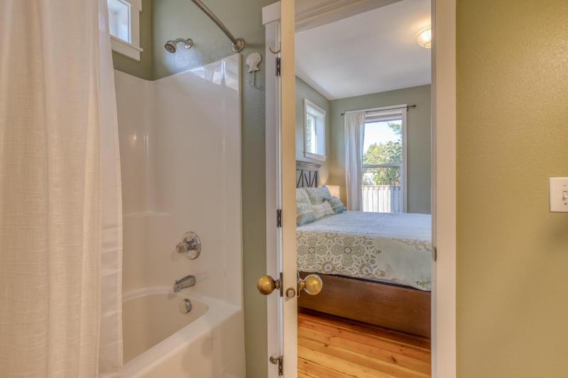 Wildflower Cottage - image 37