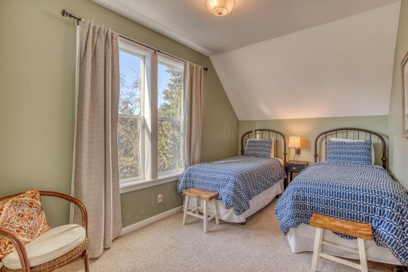Wildflower Cottage - image 11