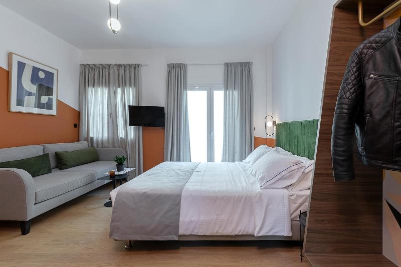 Acro Urban Suites - image 3