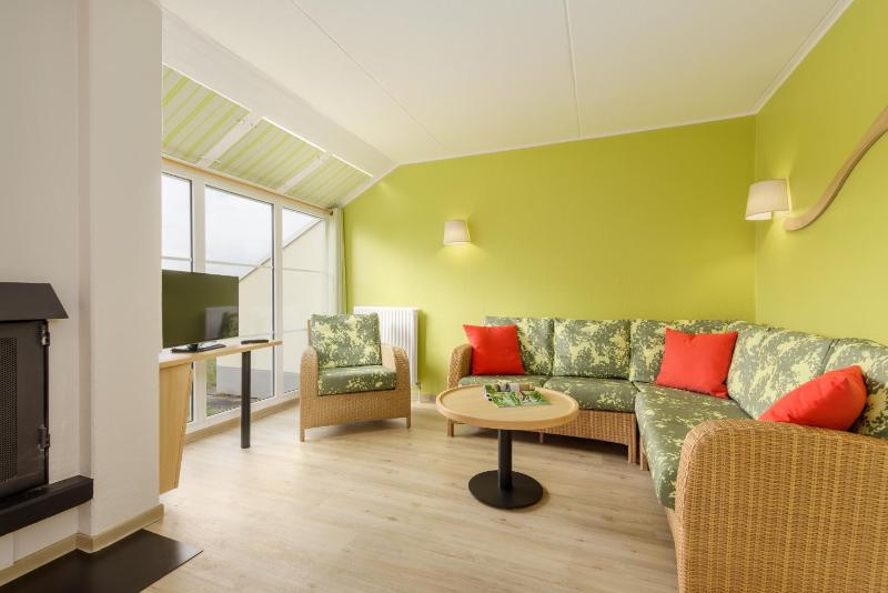 Comfort Cottage Renewed (4 Adults) image 1
