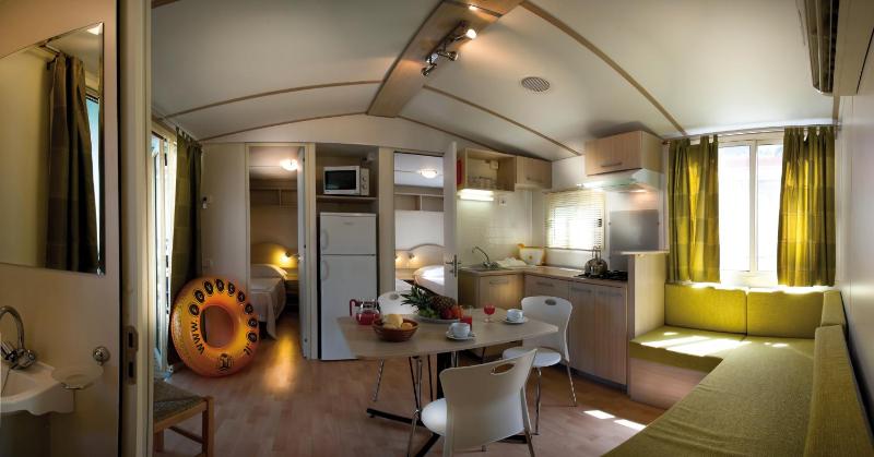 Three-Bedroom Bungalow image 2