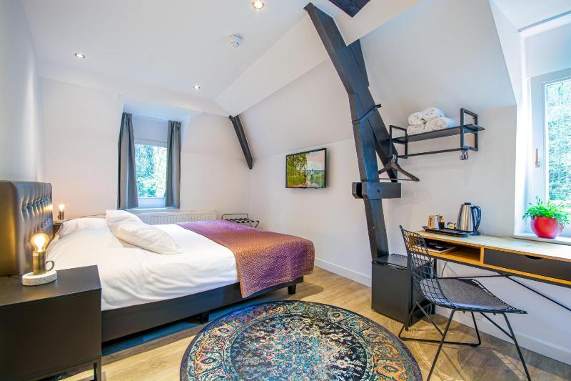 Double Room image 1