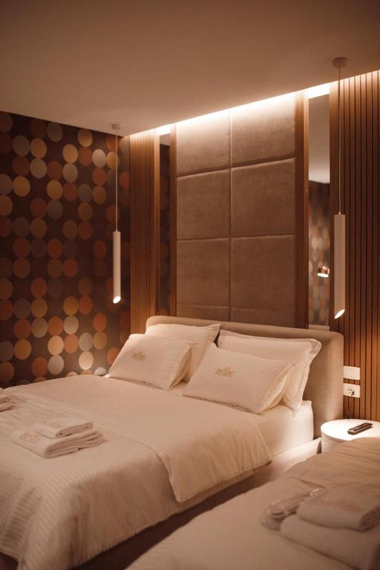 Suite with City View image 1