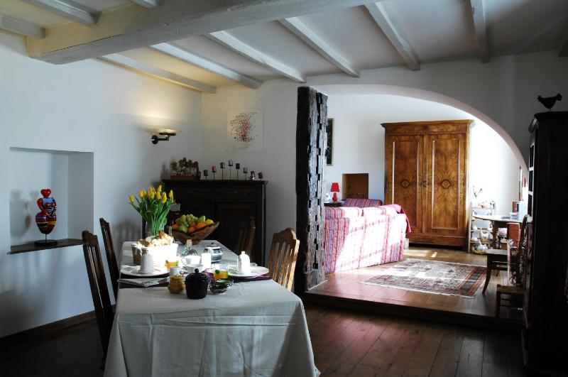 Double Room image 3