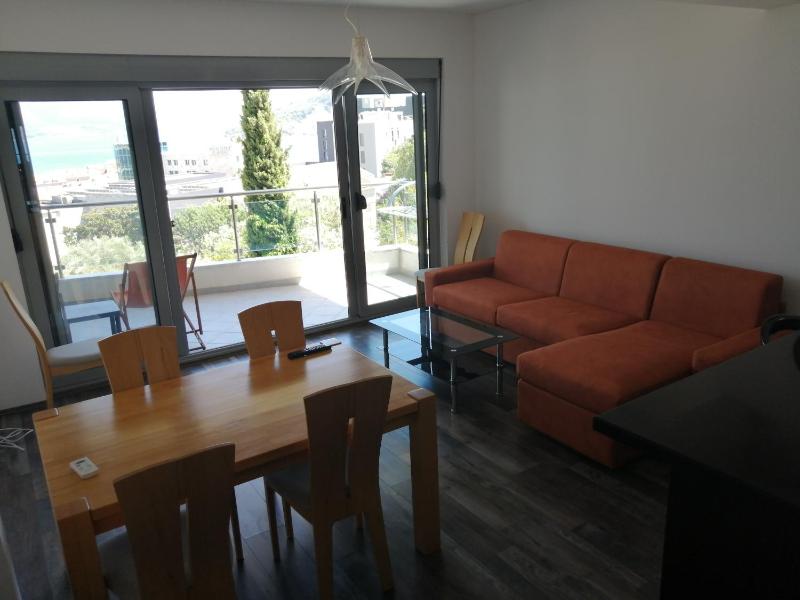Apartment with Sea View image 2