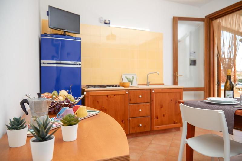 One-Bedroom Apartment image 4
