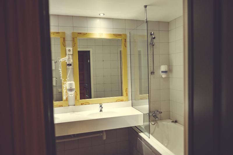 Suite image 3