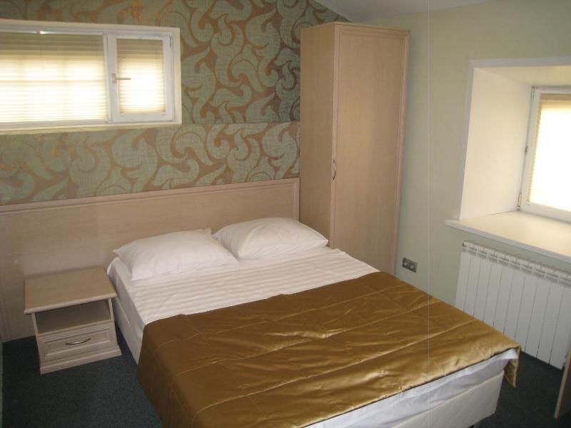 Superior Double or Twin Room image 3