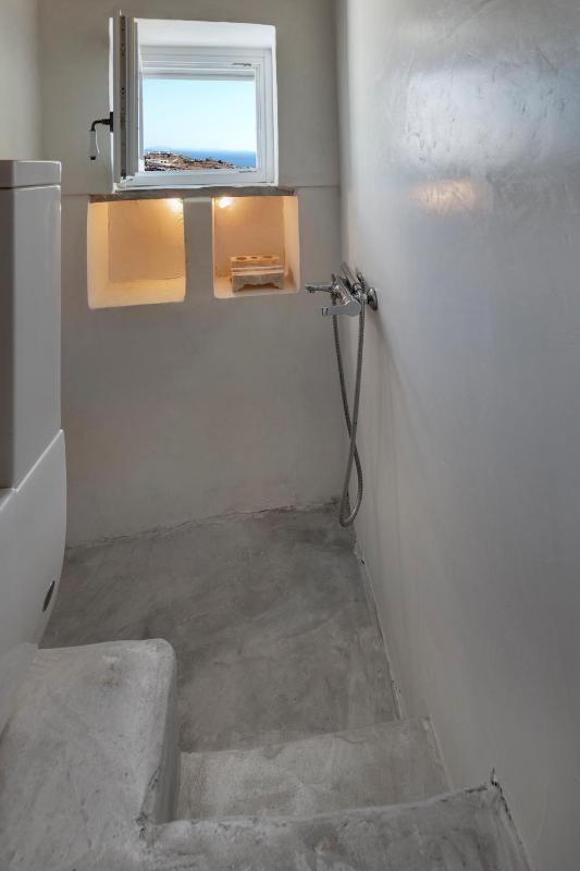 Deluxe Double Room with Islands View image 4