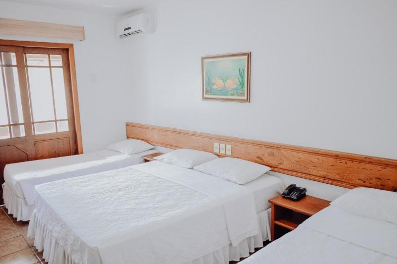 Poty Praia Hotel - image 3