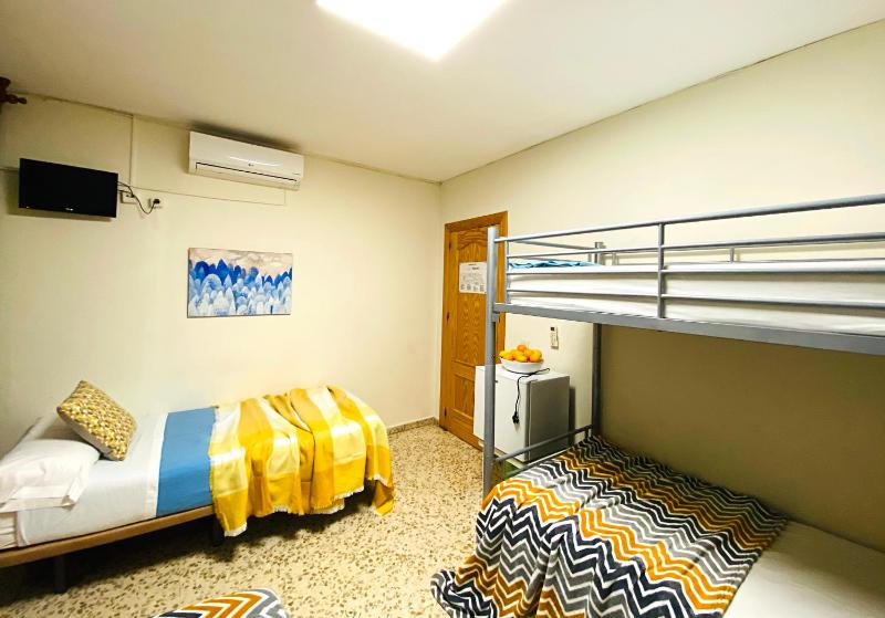 Hostal Azahara - image 30