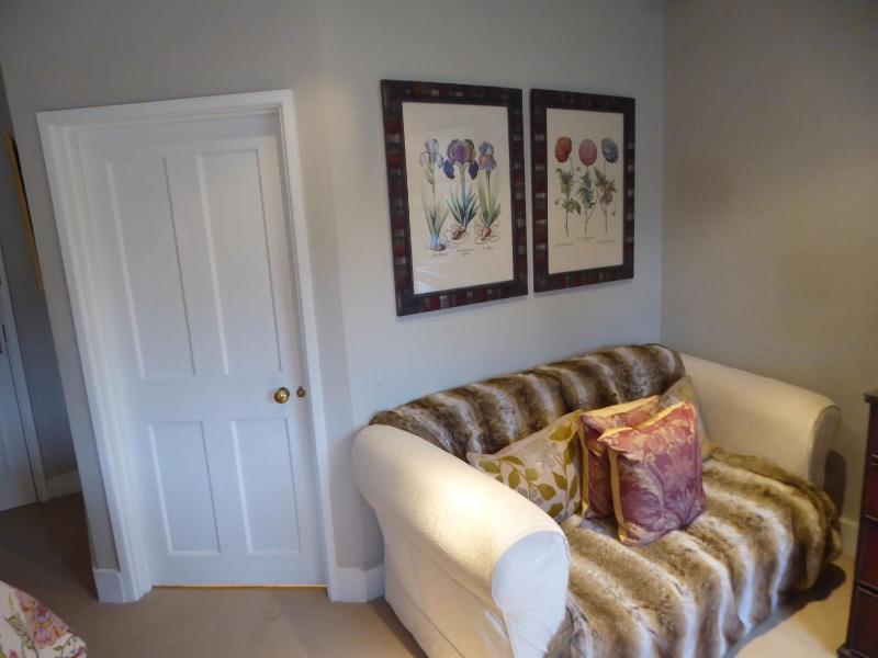 Double/Twin 1-The Country Room image 3