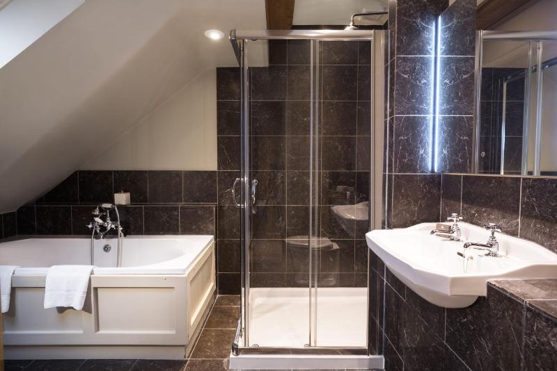 Double Room 3-Cotswold Room image 3