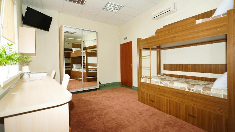 Bed in 2-Bed Dormitory Room image 2