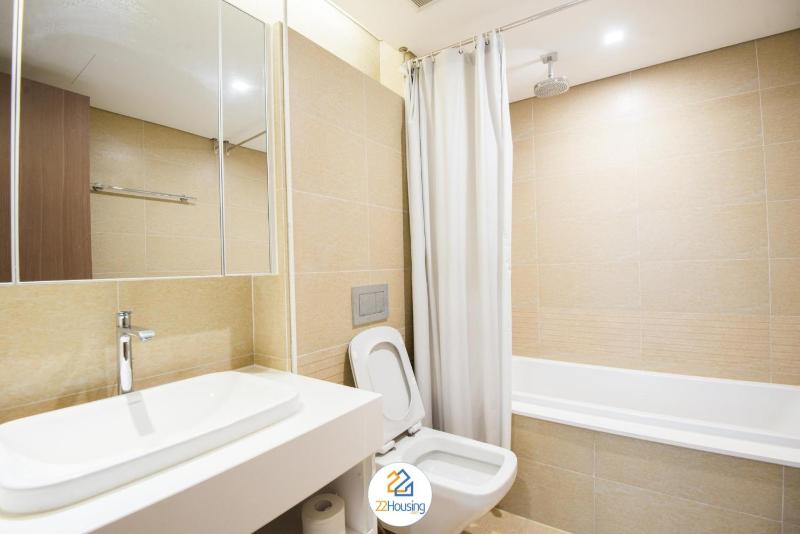 Premium Apartment Vinhomes Metropolis BaDinh - image 5