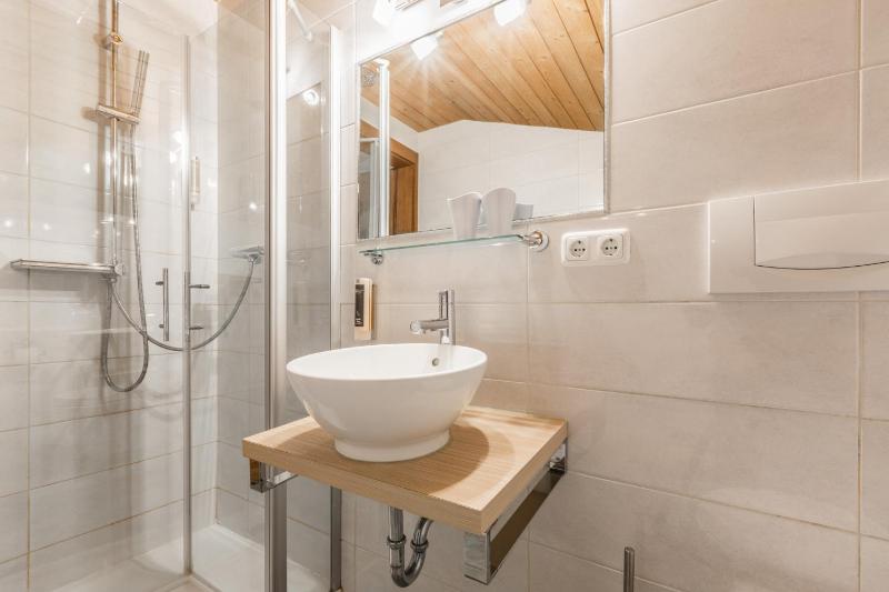 Studio Apartment (4 Adults) with Balcony image 3