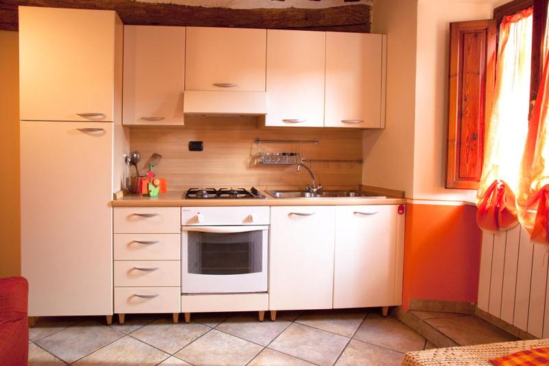 One-Bedroom Apartment image 3