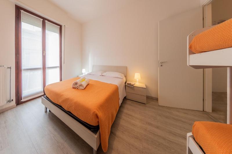 Superior One-Bedroom Apartment (5 Adults) image 4