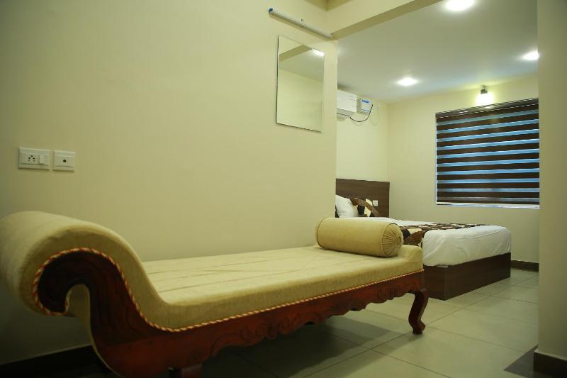 KALATHIL TOURIST HOME - image 11