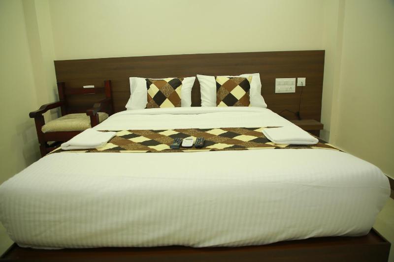 KALATHIL TOURIST HOME - image 19