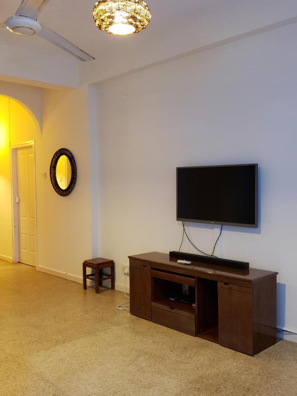 DSM Sea View Apartment - image 9