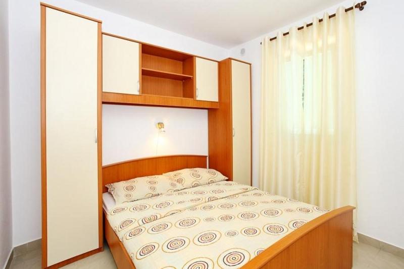 Apartment in Vir with Balcony Air conditioning Wi-Fi (4595-2) - image 37