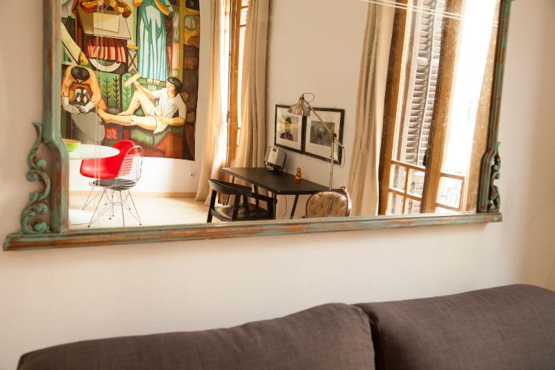 One-Bedroom Apartment image 3