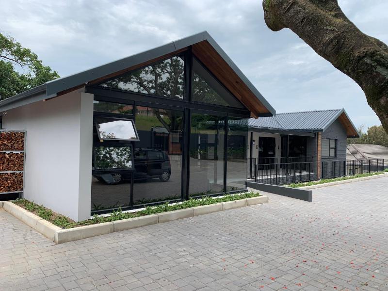 Coral Wood Self Catering Suites and B&B Images