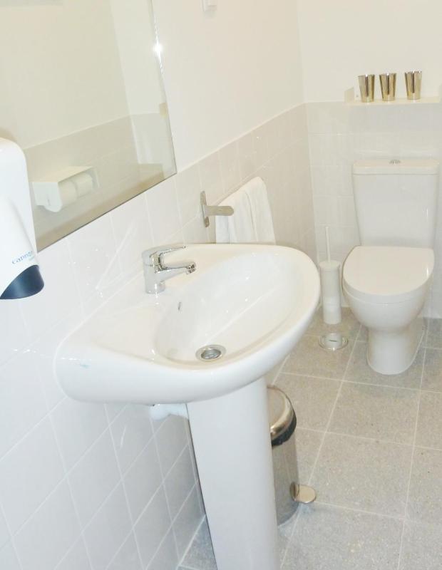 Triple Room image 2