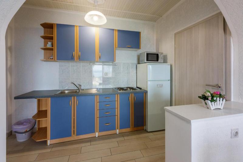 Two-Bedroom Apartment with Terrace and Sea View image 1