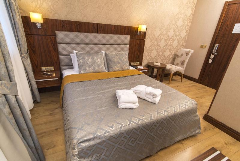 Budget Double Room image 1
