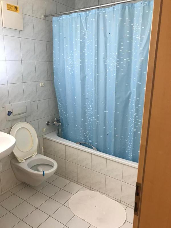 One-Bedroom Apartment image 2
