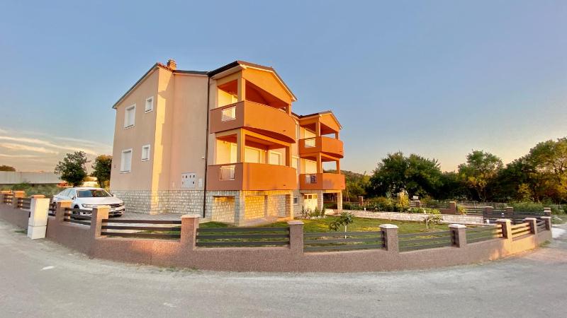 Apartmani Stella - image 16