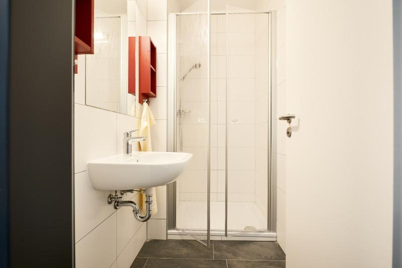 Twin Room image 1