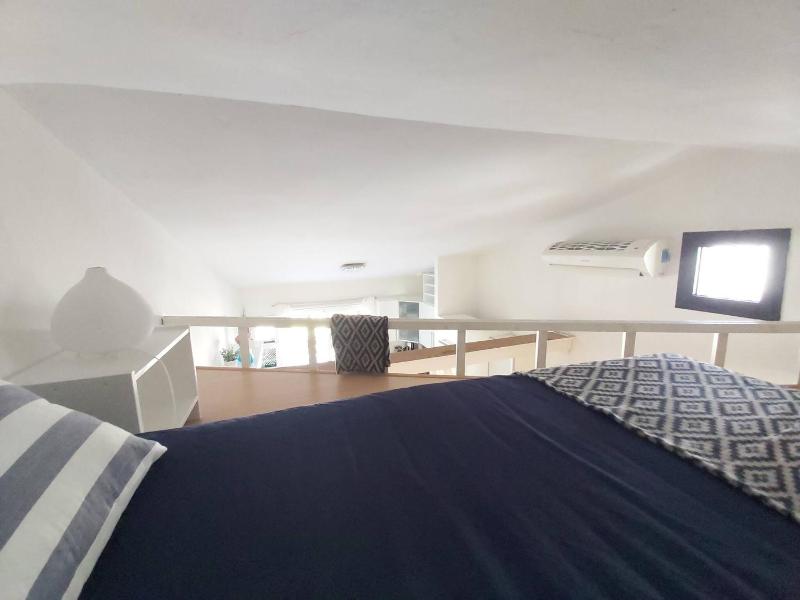 Central Sea View Apartment - image 9