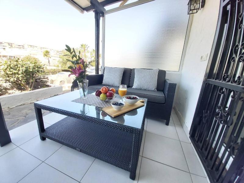 Central Sea View Apartment - image 41