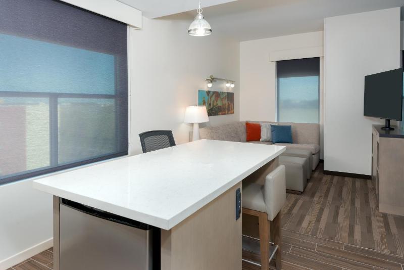 Hyatt House Tampa Airport/Westshore - image 15