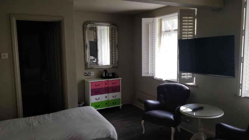 Courtyard Double Room image 4