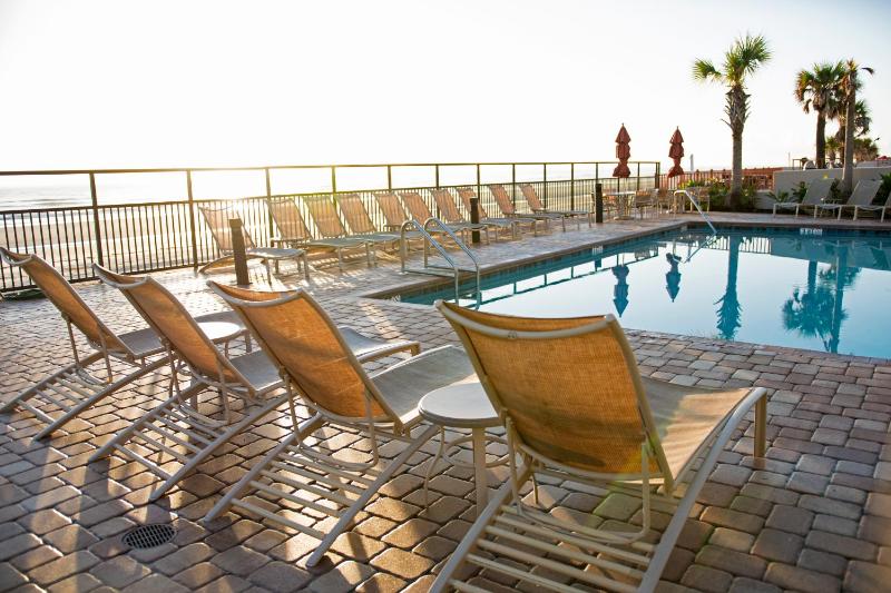 Nautilus Inn - image 19
