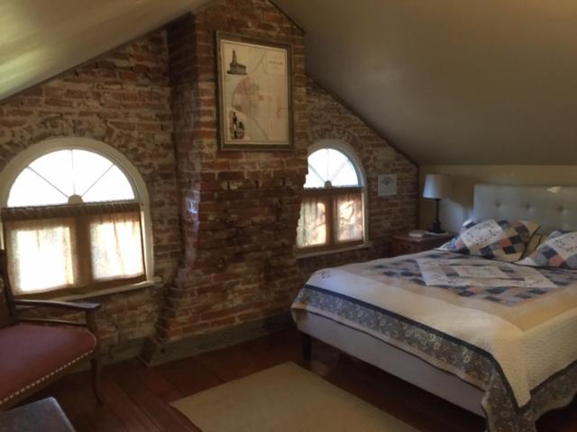 Standard Queen Room image 2
