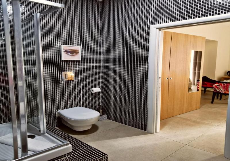 Superior Double Room image 3