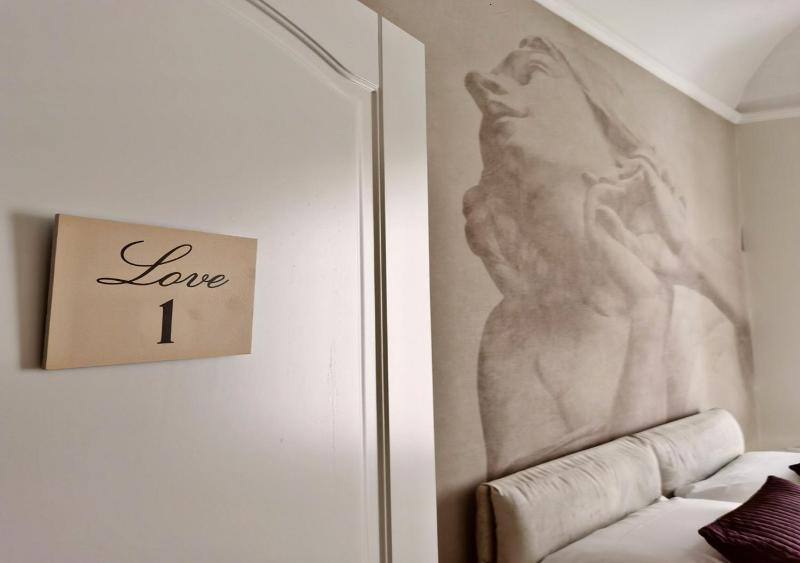 Superior Double Room image 1