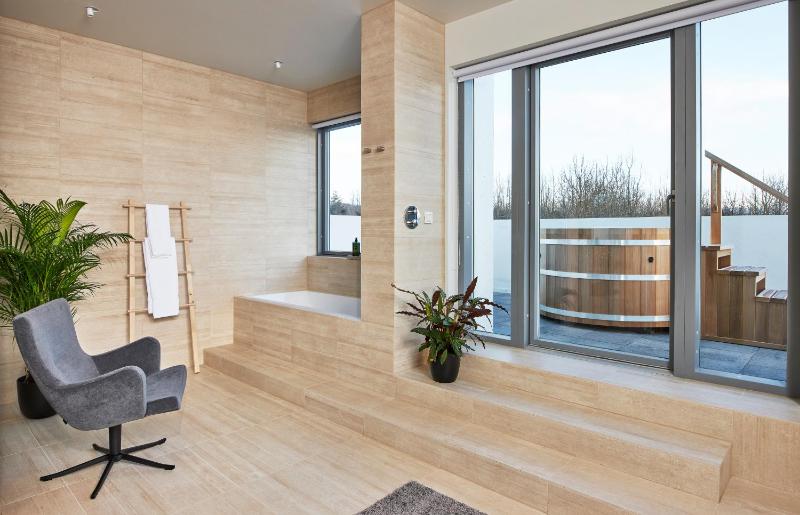 Suite image 2