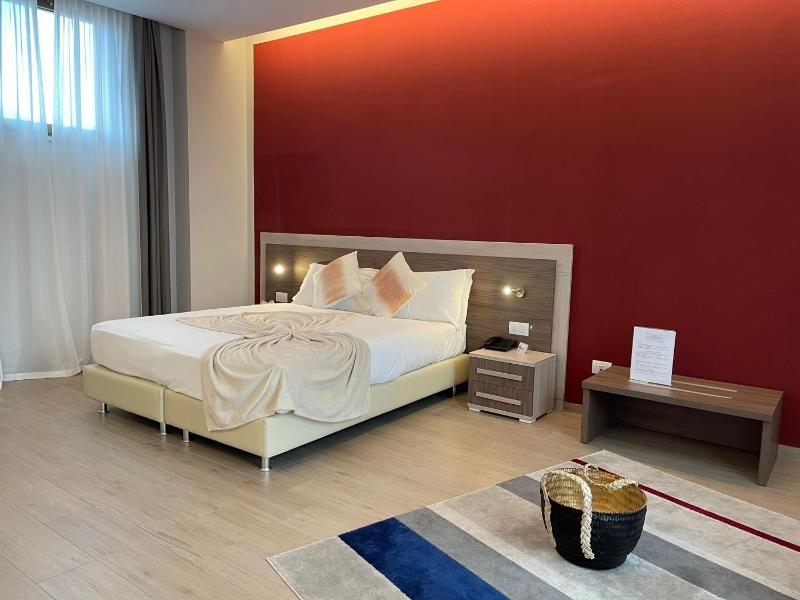Superior Triple Room image 1