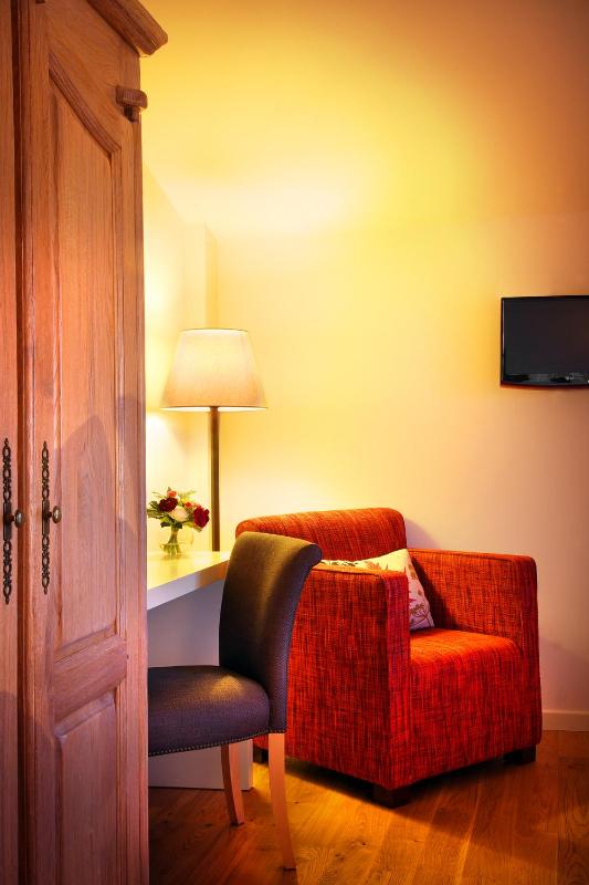 Standard Double Room image 4