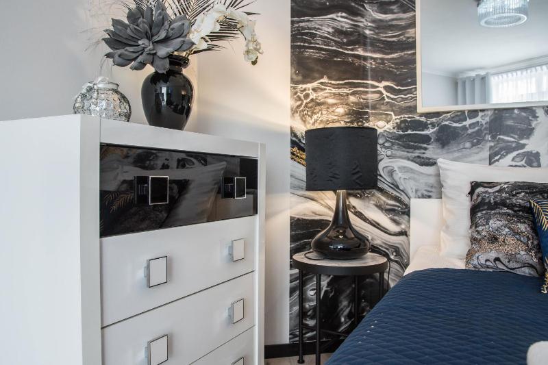 Apartamenty na Wyspie - Róża Wiatrów - Apartamenty przy Promenadzie - image 12
