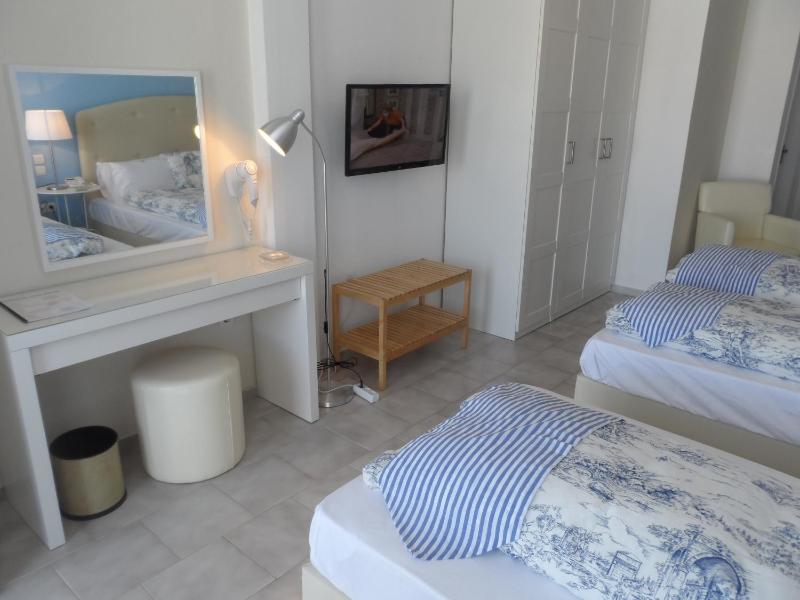 Studio with Side Sea View (3 Adults) image 4