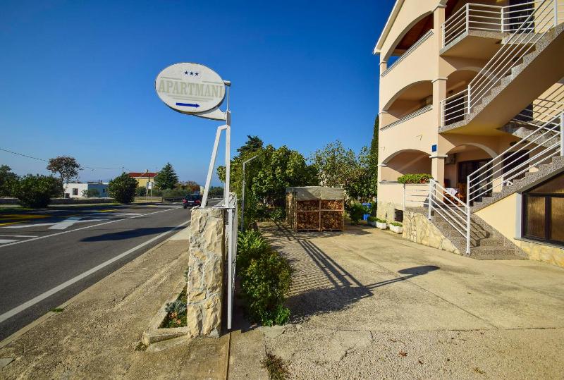 Apartment image 3