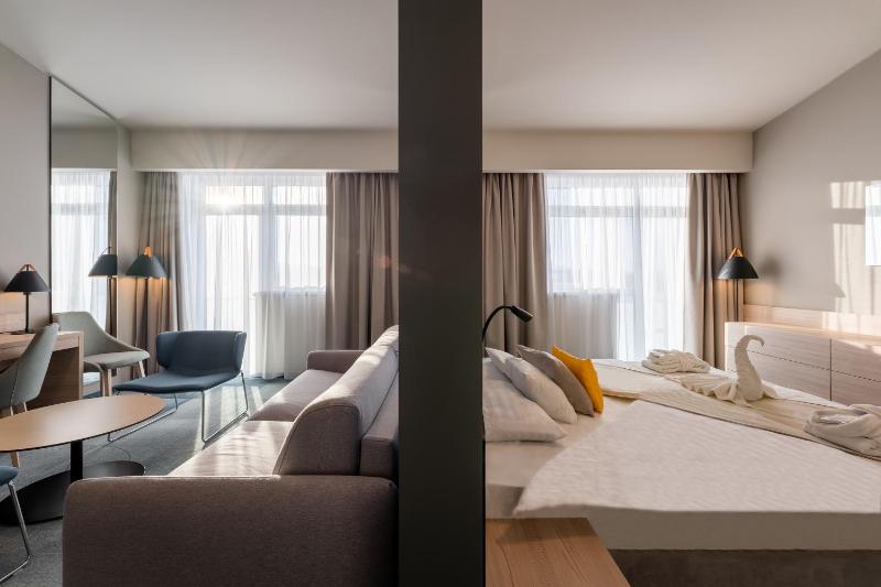 Junior Suite image 1